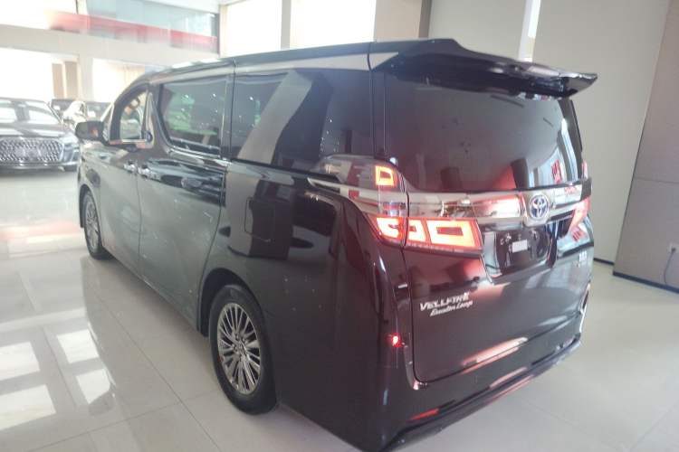 Used Toyota Vellfire 2019 Dual-Engine 2.5L HV Prestige Edition
