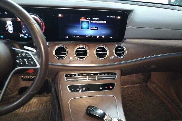 Used Mercedes-Benz E-Class 2023 Updated E 300 L Fashion Edition
