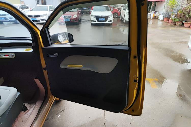 Used Wuling Hongguang MINIEV 2022 Macaron Fashion Model Lithium Iron Phosphate
