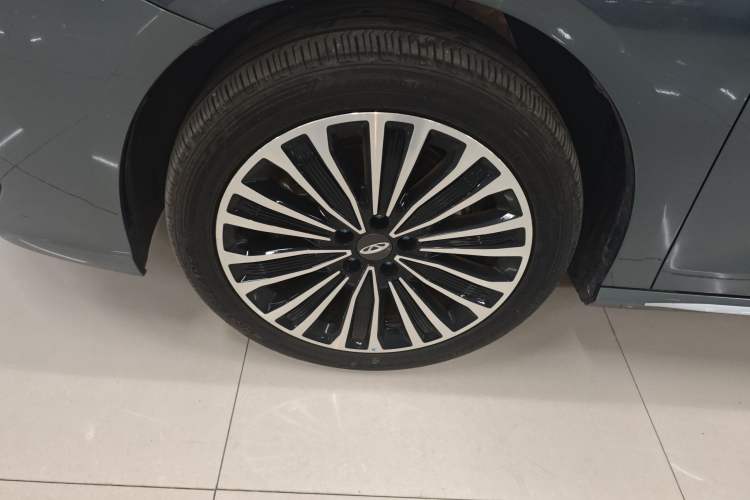 Used Chery Fengyun A8L 2025 1.5 TGDI 145 km Luxury Version