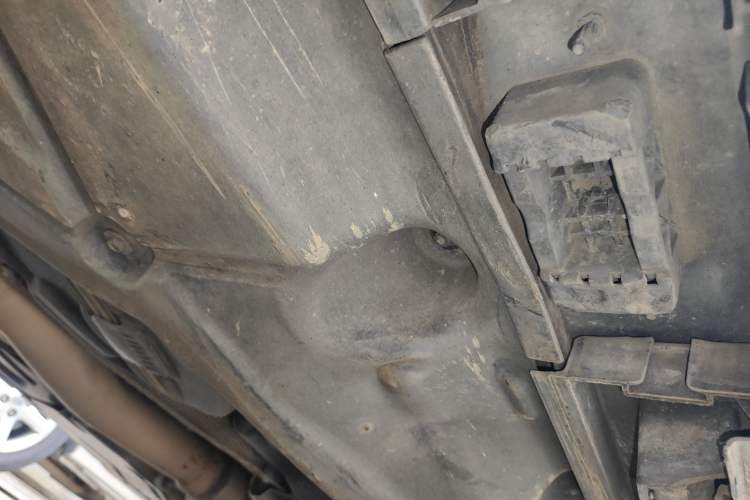 Used Mercedes-Benz M-Class 2014 ML 320 4MATIC