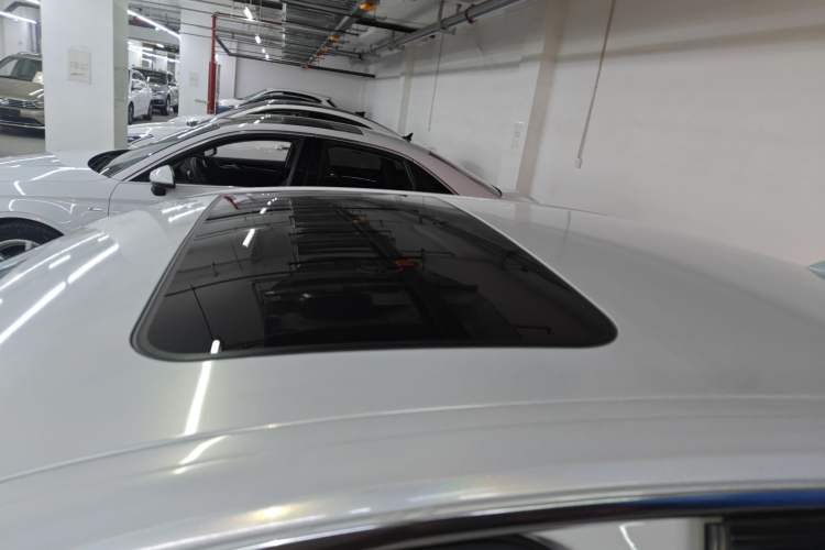 Used BMW 3 Series 2014 320Li Fashion Model
