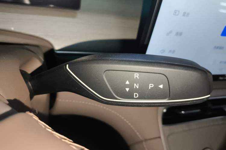 Used Chery Fengyun T8 2025 1.5T 130km Deluxe Version 5 Seats
