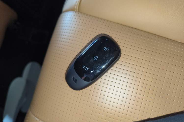 Used Li Auto ONE 2020 Extended-Range 6-Seater Version
