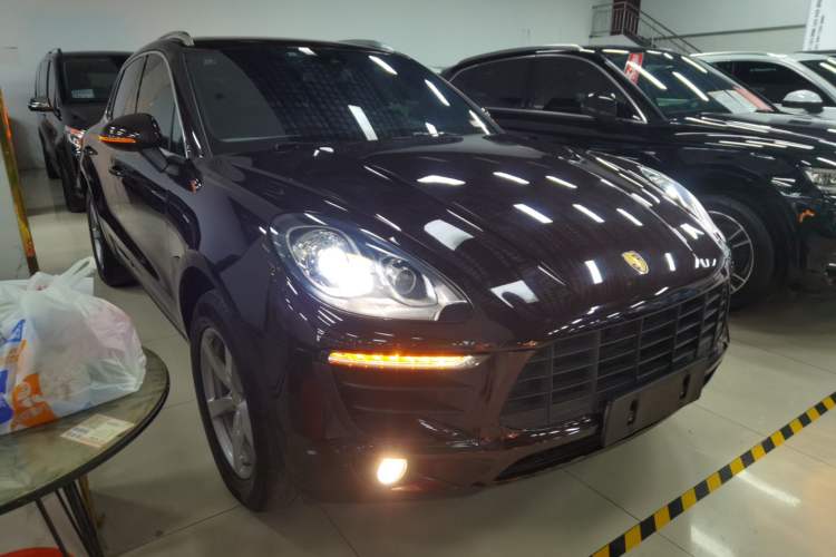 Used Porsche Macan 2017 Macan 2.0T
