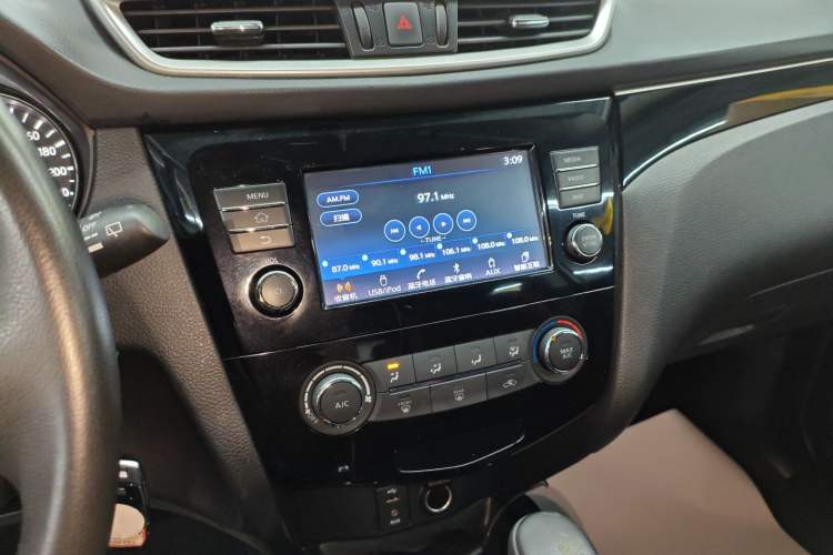 Used Nissan Qashqai 2017 2.0L CVT Smart Enjoyment Version China V Standard
