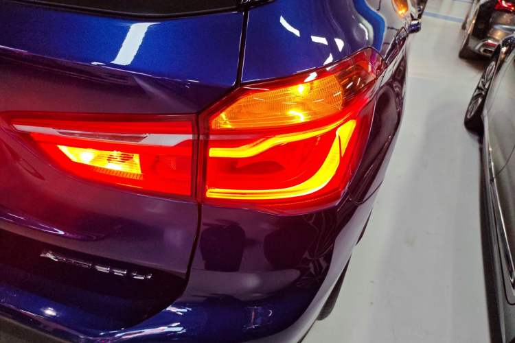 Used BMW X1 2019 xDrive20Li Luxury Model
