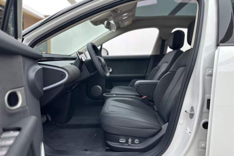 Used  firefly 2025 Illuminated Edition