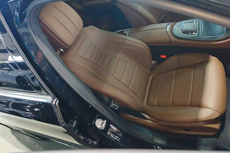 Used Mercedes-Benz E-Class 2020 Restyled E 300 L Sporty and Stylish Edition
