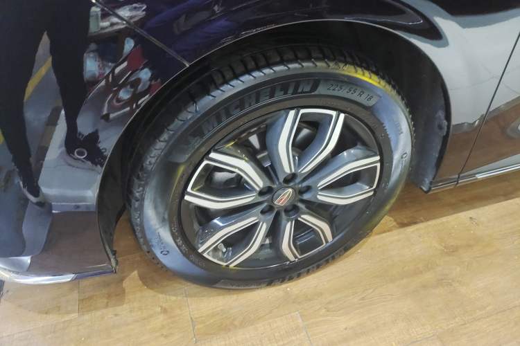 Used Hongqi HQ9 2023 2.0T Smart Connect Flagship Edition
