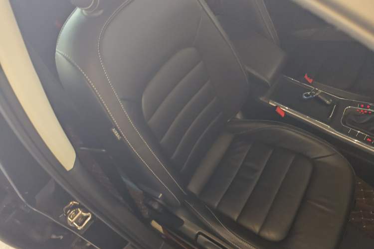 Used Volkswagen Passat 2016 1.8T Government Procurement Version (CEA Engine + 6AT)
