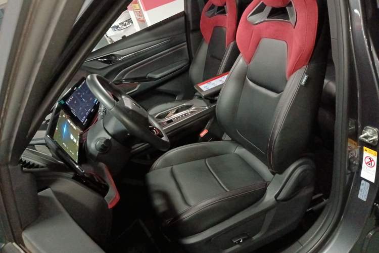 Used Changan X5 PLUS 2024 1.5T DCT ZhiZun Version
