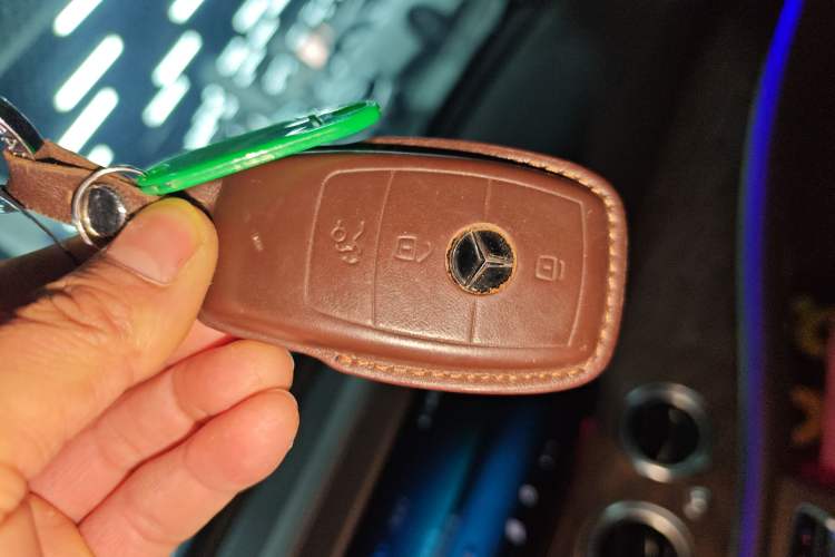 Used Mercedes-Benz E-Class 2023 Facelift E 260 L
