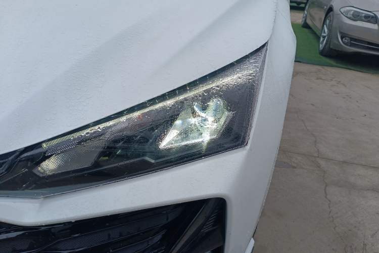 Used Dongfeng Aeolus Yixuan 2025 1.5L Automatic Luxury Version
