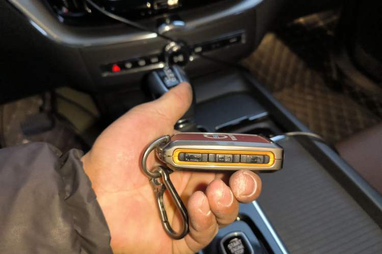 Used Volvo XC60 2021 T5 4x4 Smart Luxury Edition