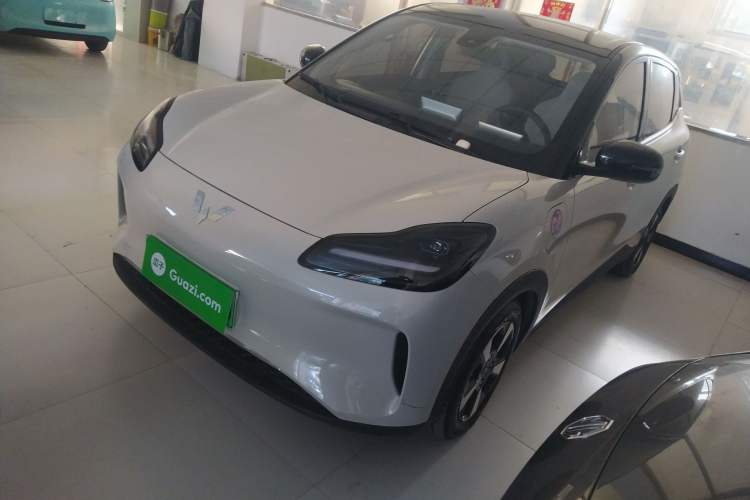 Used Wuling Bingo PLUS 2024 330 km Range Five-Seater Version
