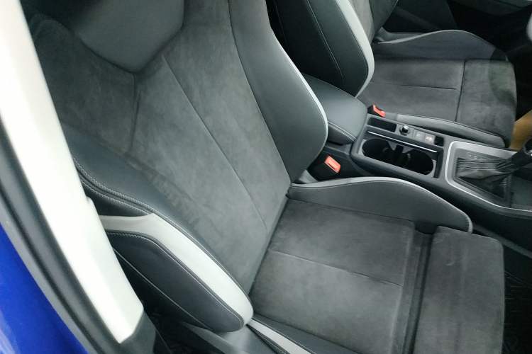 Used Audi Q3 2019 35 TFSI Advanced Dynamic Edition
