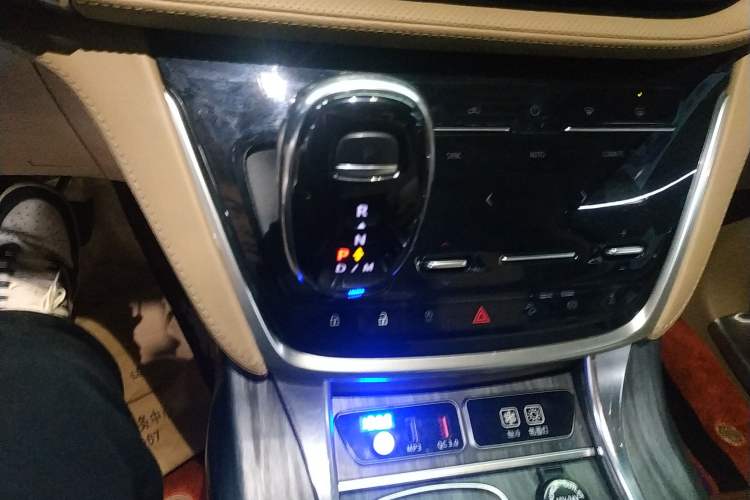 Used Buick GL8 2020 ES Land Cruiser 653T Luxury Edition
