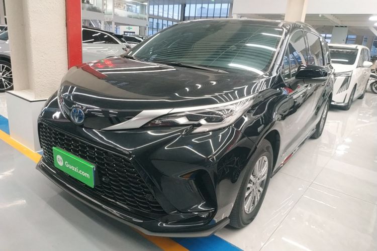 Used Toyota Sienna 2021 2.5L Hybrid Premium Edition
