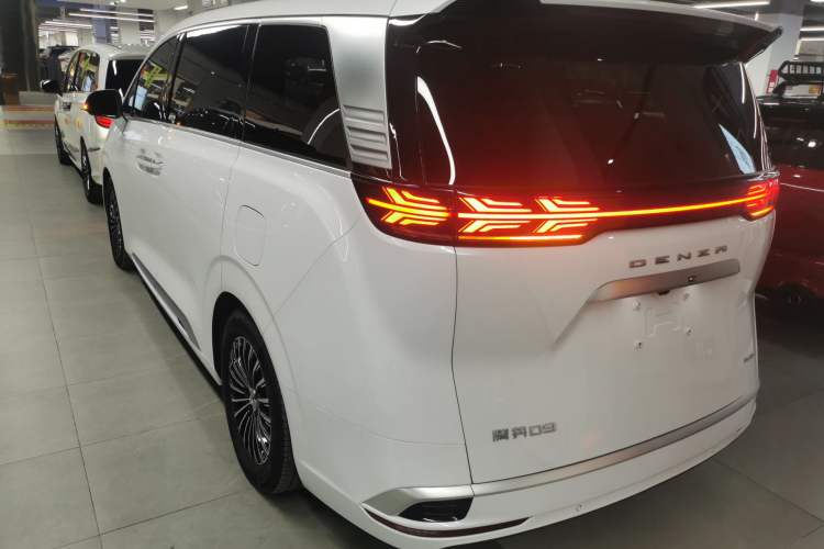 Used Denza D9 2024 DM-i 980 Four-Wheel Drive Prestige Model