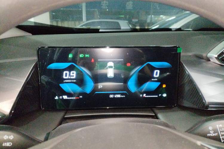 Used Dongfeng Aeolus Mage 2024 Honor Edition 1.5T Fashion Model
