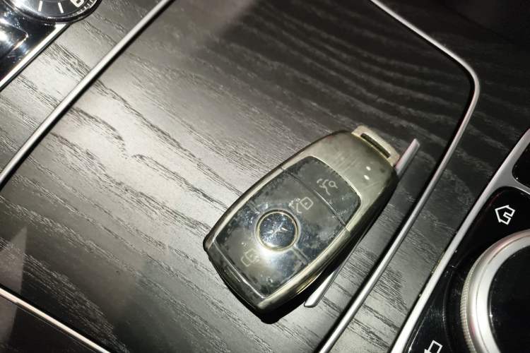 Used Mercedes-Benz E-Class 2018 Facelift E 200 L Sport Edition
