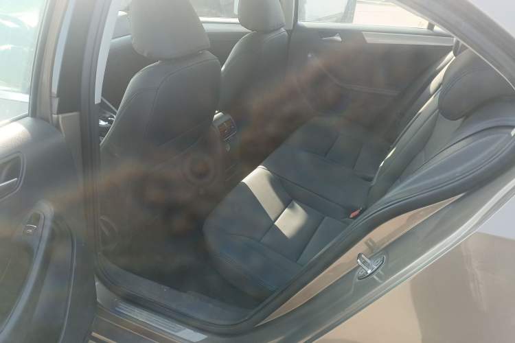 Used Volkswagen Sagitar 2014 Revised Version 1.6L Automatic Leading Edition
