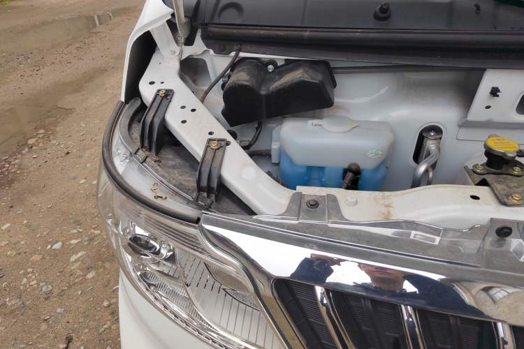 Used Chana Ruixing M80 2021 1.6L Comfort Version 2-Seater Single-Steaming Air-Conditioned China VI Standard Flat Roof with Lift-Up Rear Door DAM16KR
