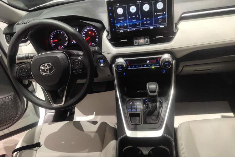 Used Toyota Wildlander 2020 2.0L CVT 4x4 Luxury Edition
