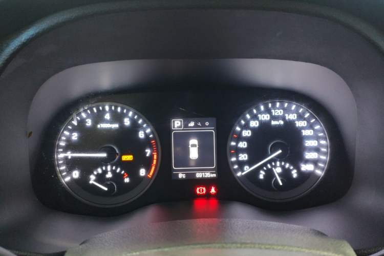 Used Hyundai Tucson 2018 1.6T Dual-Clutch Two-Wheel Drive 15th Anniversary Special Edition