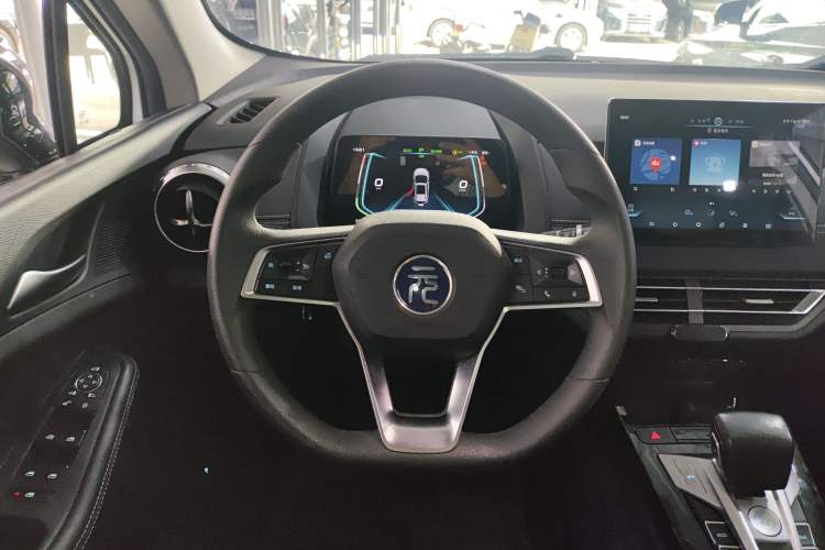 Used BYD Yuan New Energy 2019 EV360 Smart Connect Enjoyment Model
