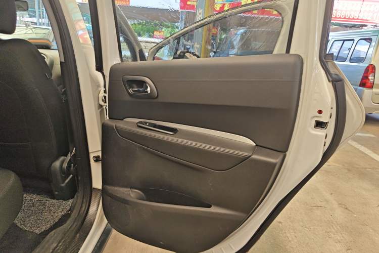 Used Peugeot 3008 2018 2.0L Automatic Classic Edition
