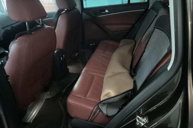 Used Volkswagen Tiguan 2015 2.0 TSI Automatic All-Wheel Drive Flagship Edition
