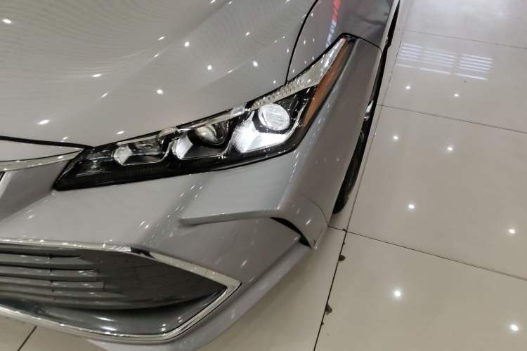 Used Toyota Avalon 2019 2.5L Touring Premium Version China VI Standard
