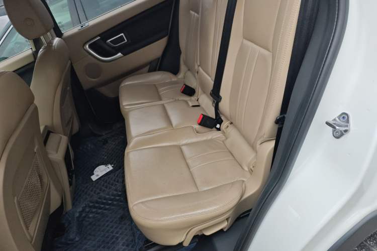 Used Land Rover Discovery Sport 2018 240 PS HSE Version
