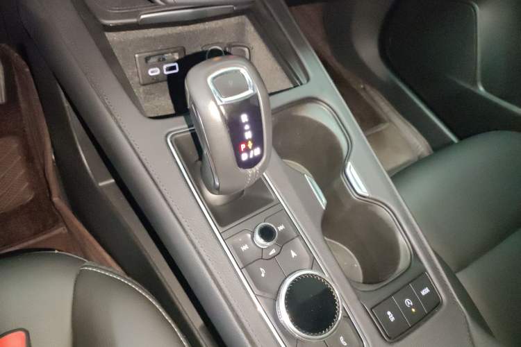 Used Cadillac XT4 2018 28T Two-Wheel Drive Leading Version