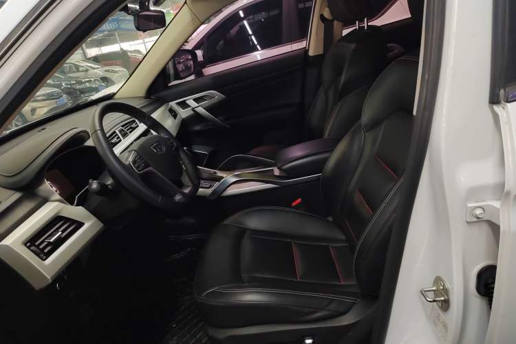 Used Geely Auto Emgrand X7 Sport 2018 1.8TD Automatic Two-Wheel Drive Smart Connect 4G Internet Edition
