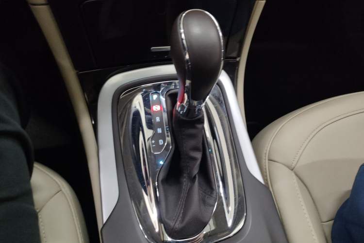 Used Buick Regal 2015 2.0L Elite Fashion Edition
