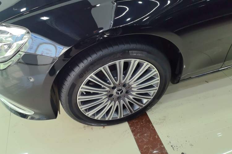 Used Mercedes-Benz E-Class 2023 Updated E 300 L Fashion Edition
