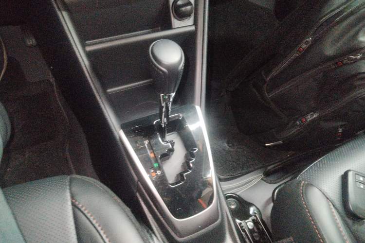 Used Toyota YARiS L 2022 X-Trail 1.5L CVT Luxury PLUS Edition
