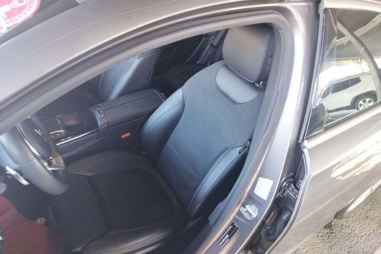 Used Mercedes-Benz A-Class 2021 A 200 L Sport Sedan Fashion Model