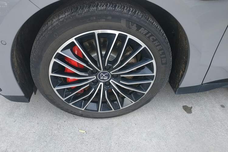 Used BYD Han 2025 EV Intelligent Driving Edition 701KM LiDAR Flagship Model