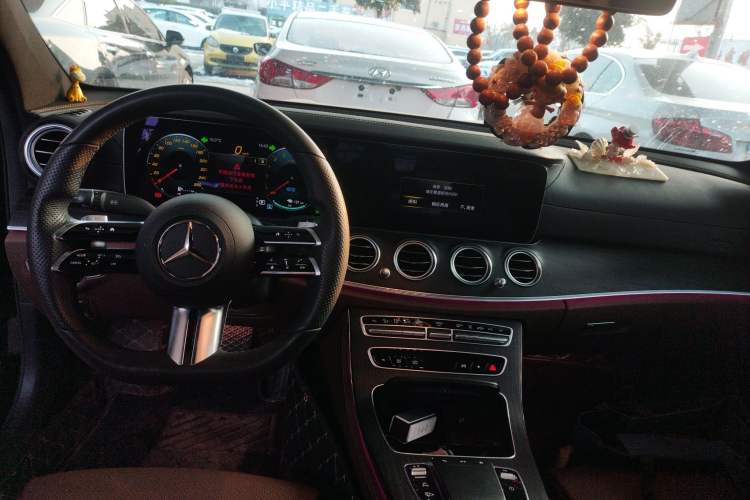 Used Mercedes-Benz E-Class New Energy 2022 Restyled E 350 e L Plug-in Hybrid Sports Sedan