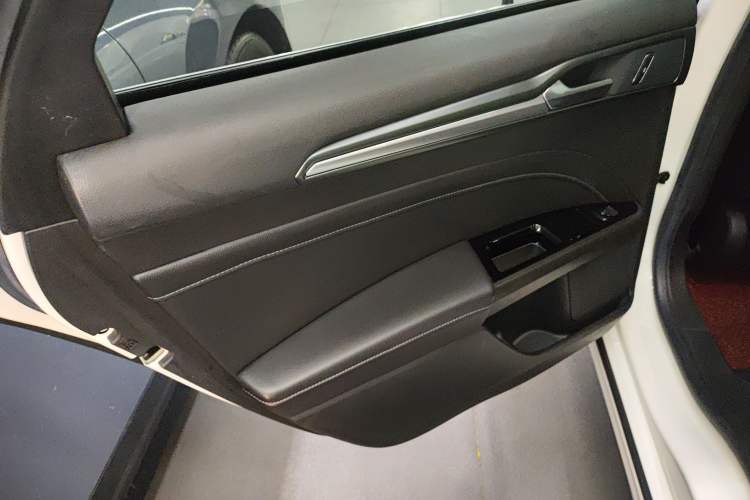 Used Ford Mondeo 2013 2.0L GTDi240 Luxury Sport Model
