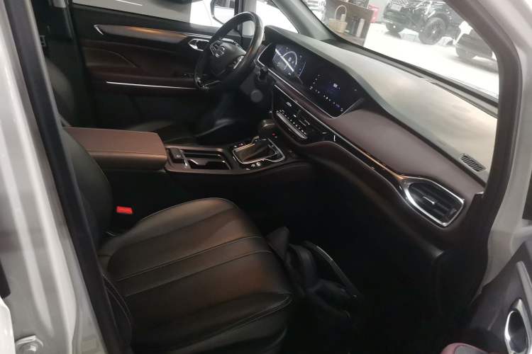 Used GAC Trumpchi M6 2021 PRO 270T Automatic Luxury Edition
