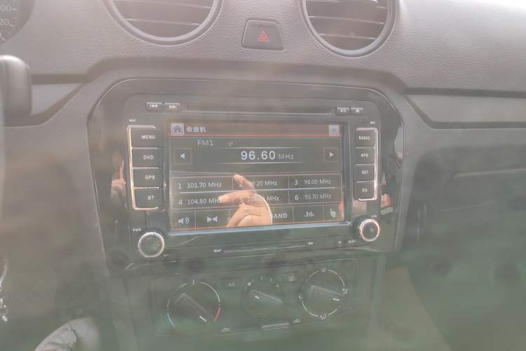 Used Volkswagen Jetta 2015 Value Edition 1.6L Automatic Fashion Version
