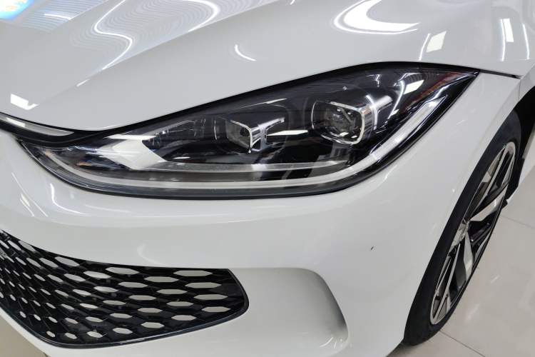 Used Volkswagen Lamando 2024 Lavida L 280TSI DSG Cool & Spicy Edition
