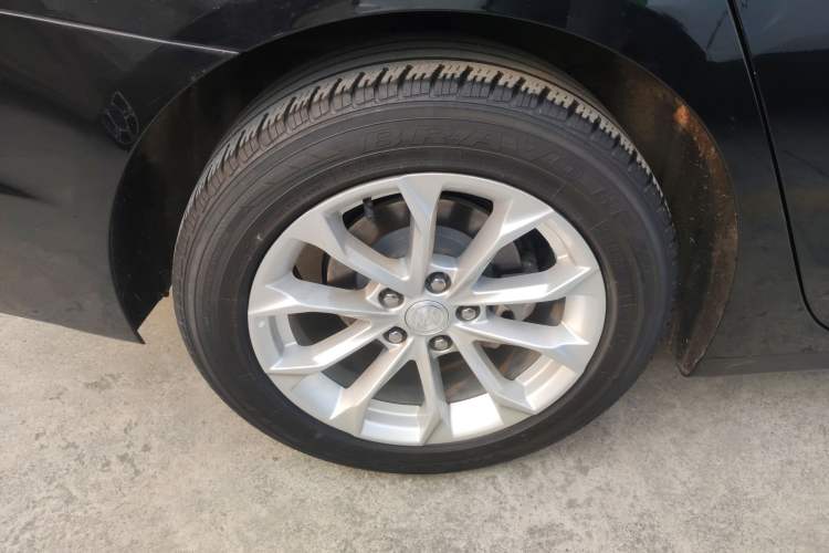 Used Buick LaCrosse 2022 552T Luxury Version
