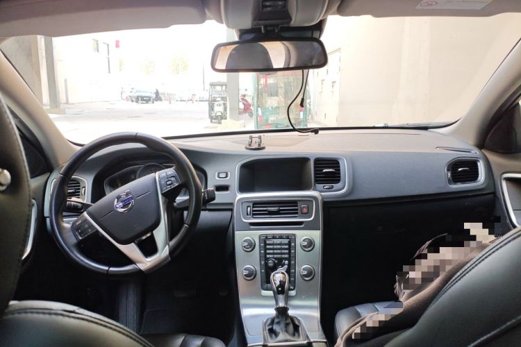 Used Volvo S60 2018 S60L T3 Smart Upgrade Edition
