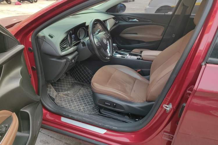 Used Buick Regal 2017 20T Luxury Model
